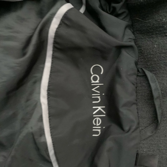 CALVIN KLEIN BLACK QUILTED RAINCOAT! - Picture 4 of 6